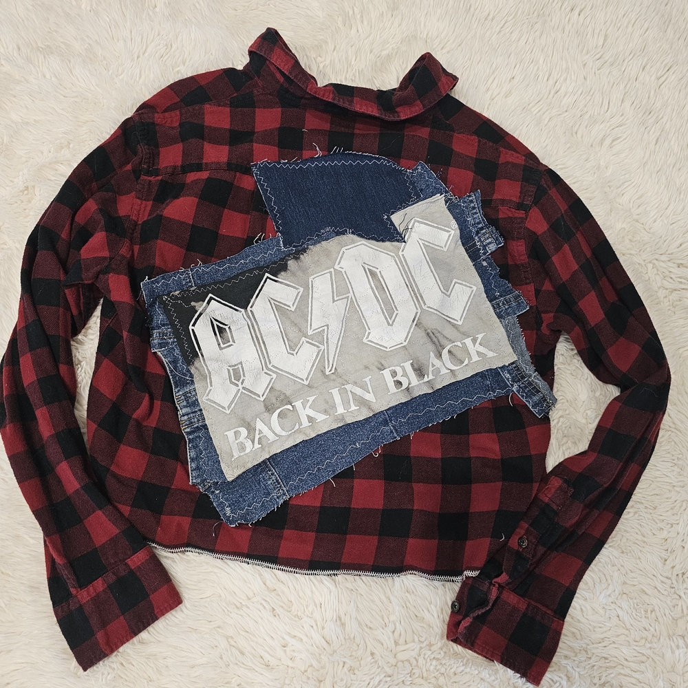 G.H. Bass & Co. Red and Black Plaid Button Down Shirt - Picture 1 of 3